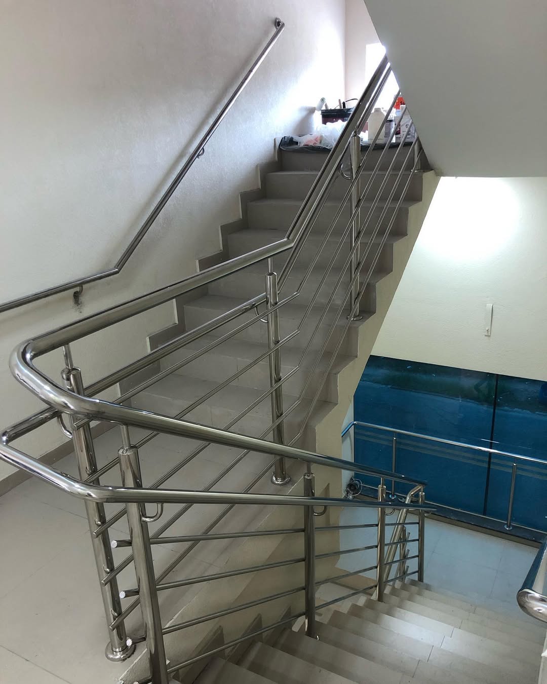 Guarda-corpo em inox polido
